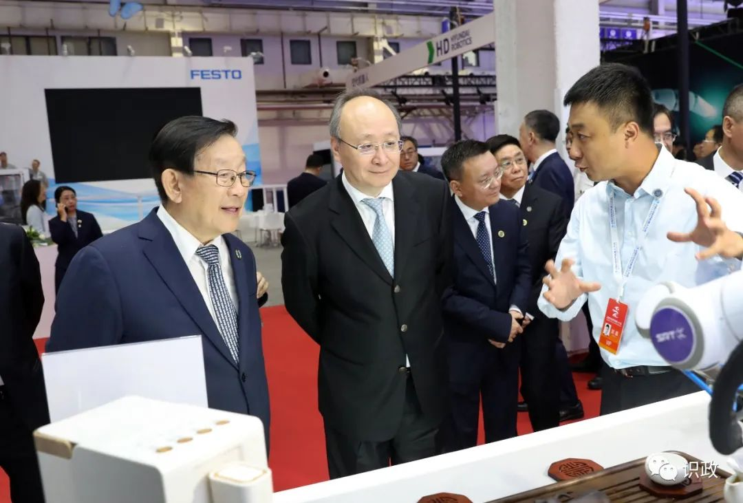 詢問軟體機器人技術特點.png 詢問軟體機器人技術特點.png