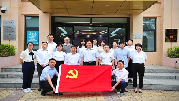 探尋“運河紅脈” 感受“初心之潞”——綜合處黨支部開展主題黨日活動