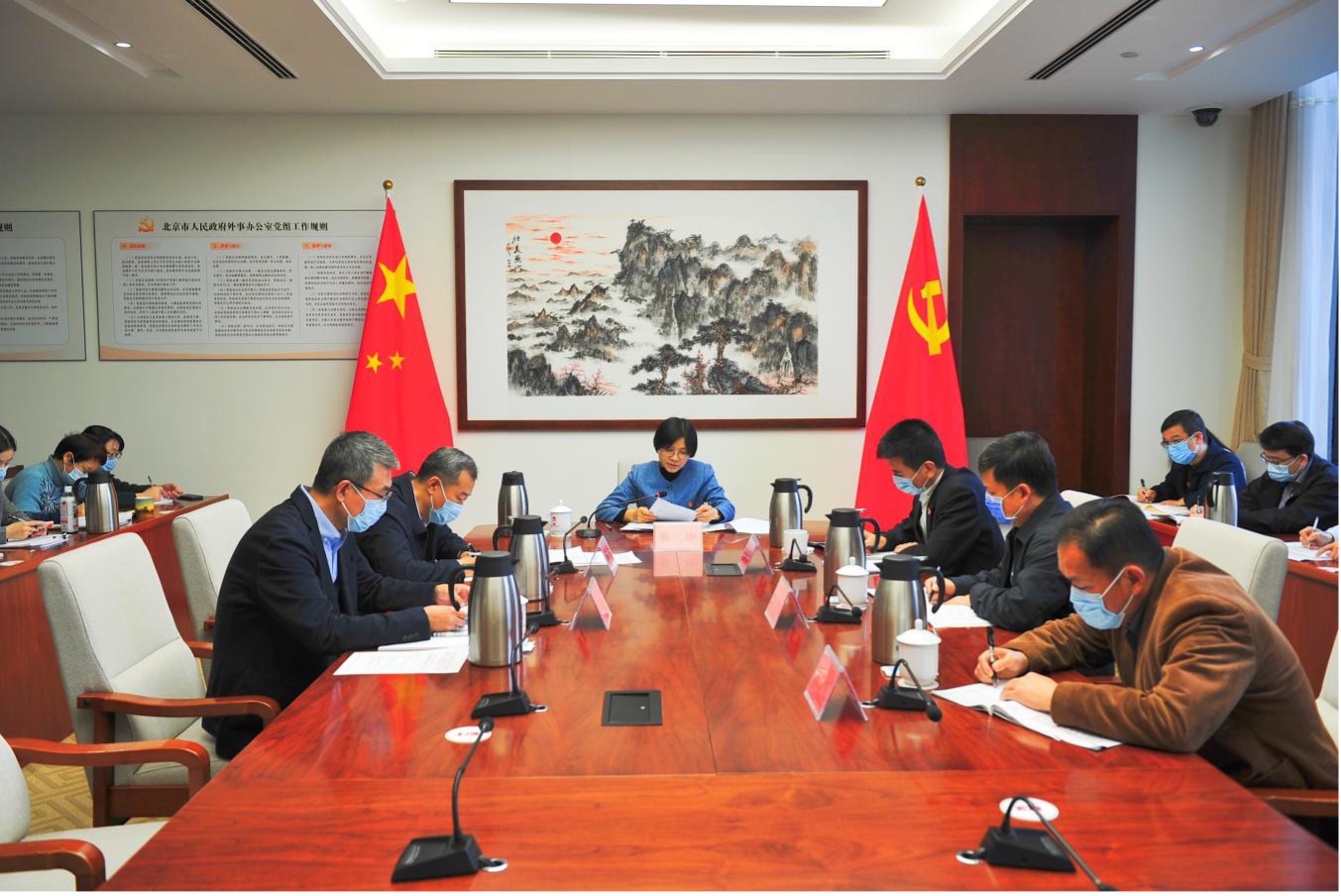 9、學習貫徹黨的十九屆六中全會精神  堅決捍衛“兩個確立”.jpg